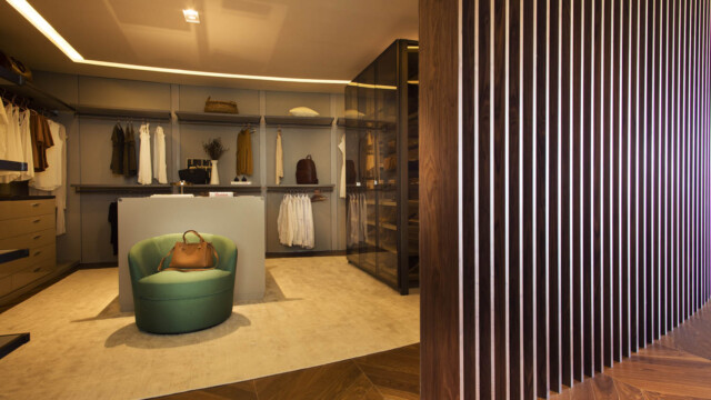 Riserva Golf Vista Mare Residenziale by pininfarina Closet Riserva Golf Vista Mare Residenziale by pininfarina Closet