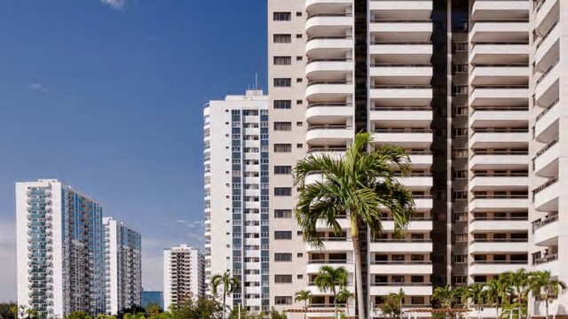 Elos Ilha Pura área de lazer piscina